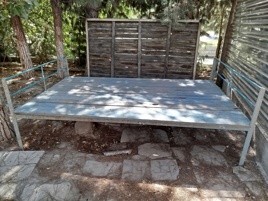 Сурилар ва ,, Эшшак узун стуллар Чойхона Ховли учун ярокли Россия тахт