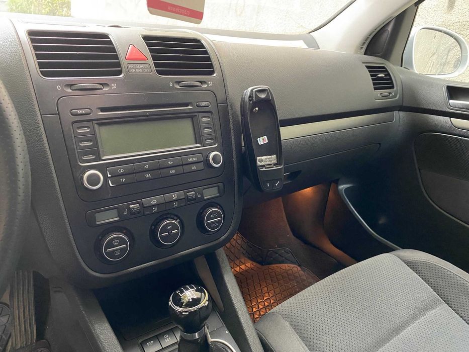 Volkswagen Golf 5 1.9 TDI 105 cp