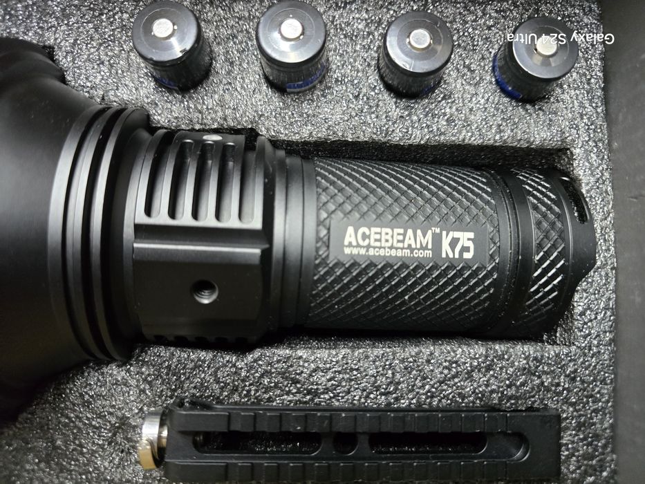 Lanterna Acebeam K75