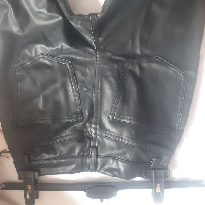 Pantaloni piele ecologica Only 32-34