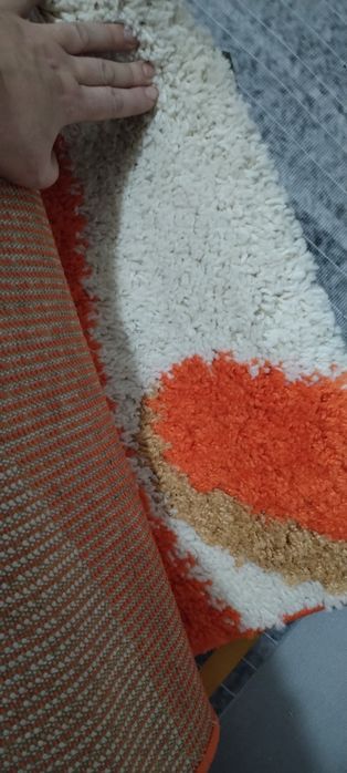 Продам ковёр в хорошем состоянии