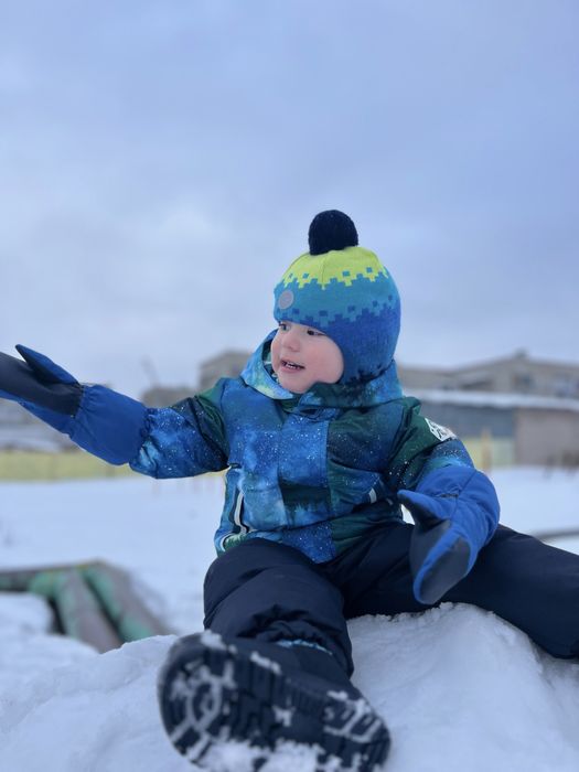 Петропавловск Продам зимний костюм дутики в ПОДАРОК