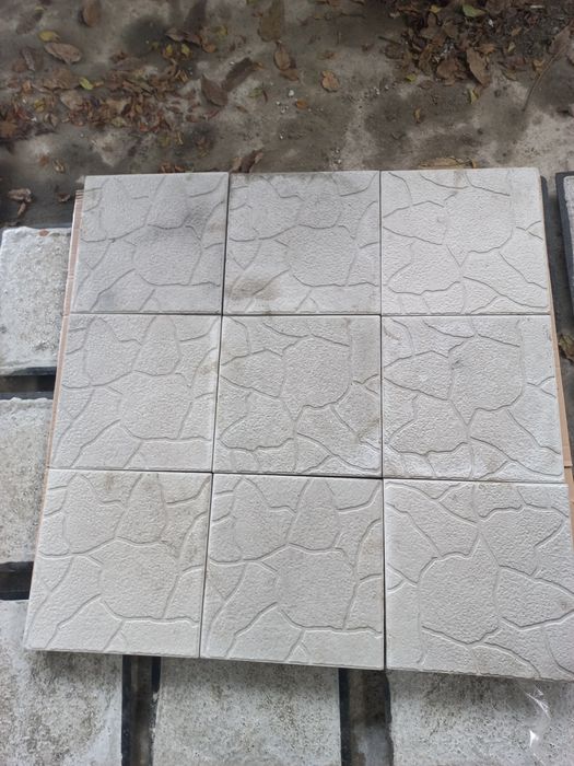 Dale de beton simple sau cu model stalpi de gard capace de gard pavaj