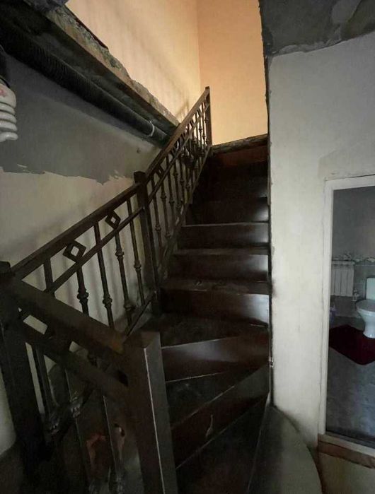 3хонали 3 сотокдан иборат ховли сотилади