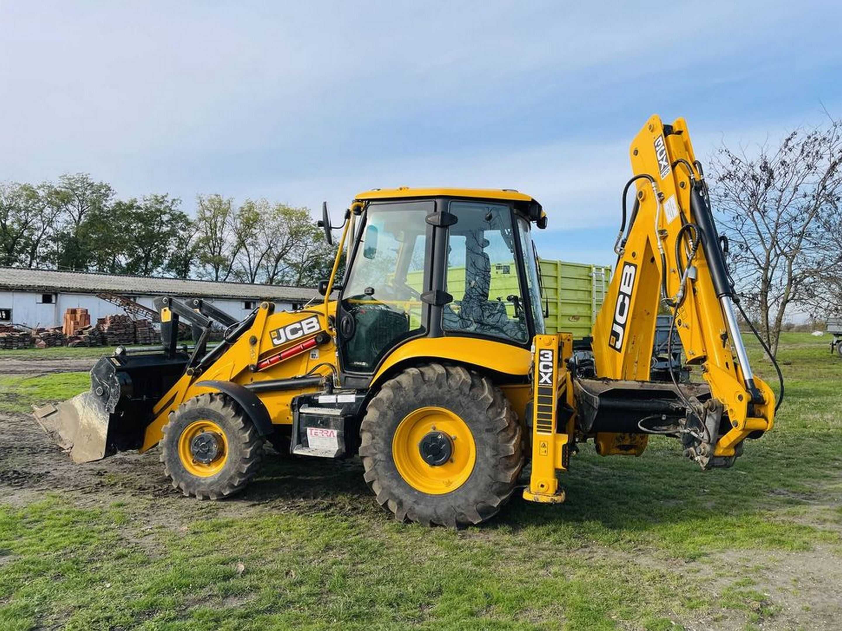 Buldoescavator Jcb 3CX - PROBA - Cupe Diverse
