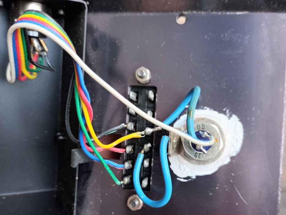 Триак  100V  20A  с радиатор