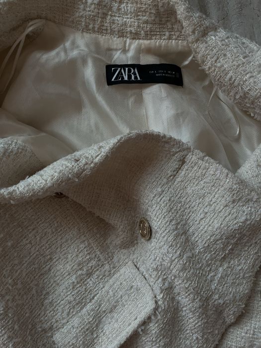 срочнооо короткий пиджак от Zara