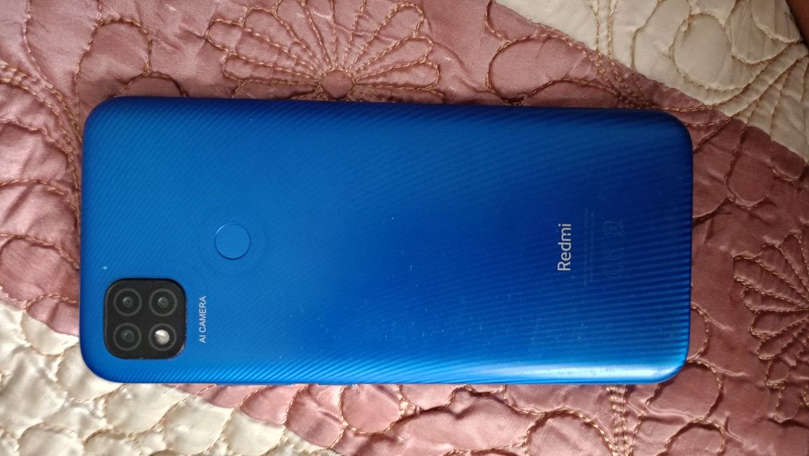 Продам  Redmi 9 c состояние хорошее память 64