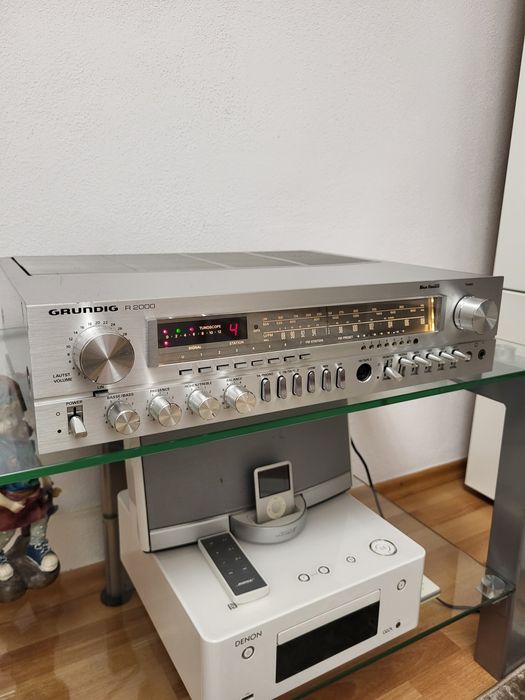 Receiver GRUNDIG R 2000 stare perfectă