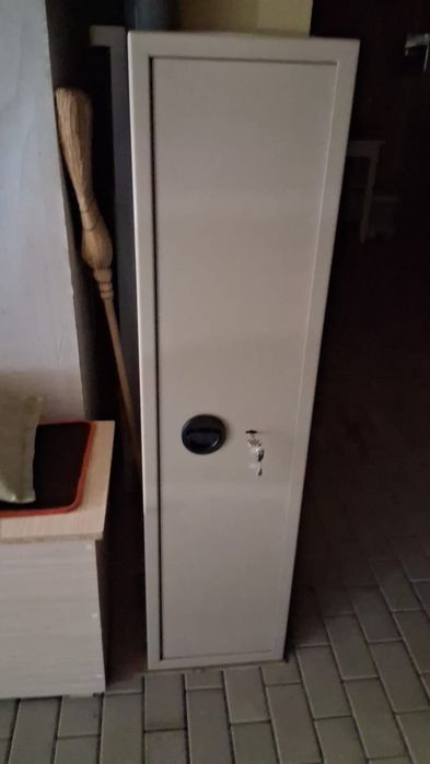 Dulap pentru arme