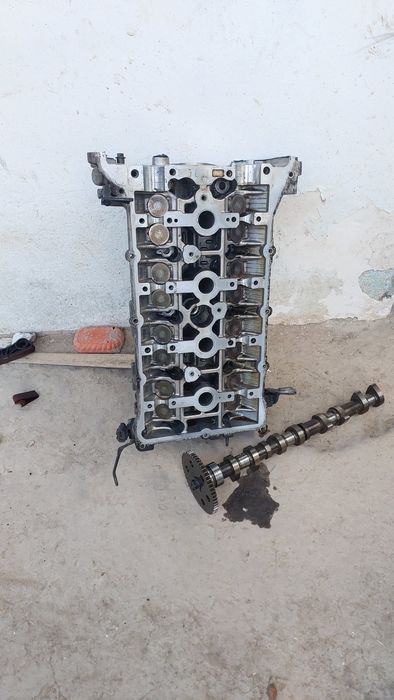 Головка от мотора hyundai sonata двух кубовый