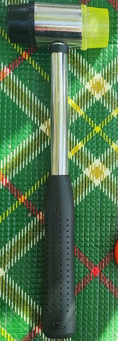 Киянка. Для работ с металлом, укладки кафеля, ламината и прочего