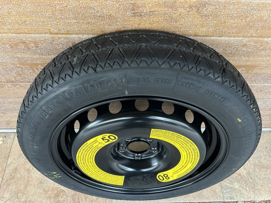 Патерица 19" за Ауди А8 4Н D4 и летни гуми PIRELLI 235/50/19,DOT 31/21