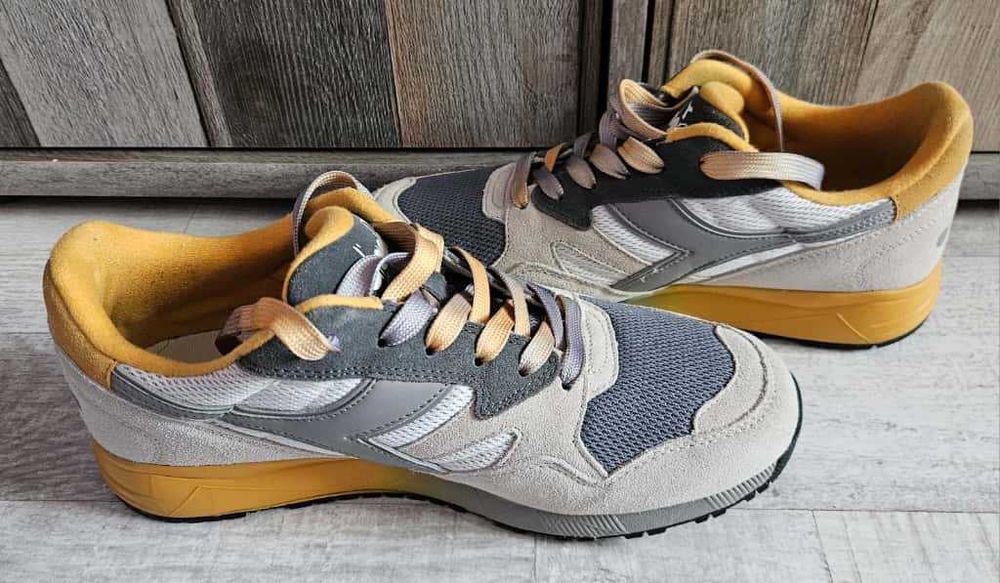 Diadora N902 Speckled – mărime 42, stare foarte bună
