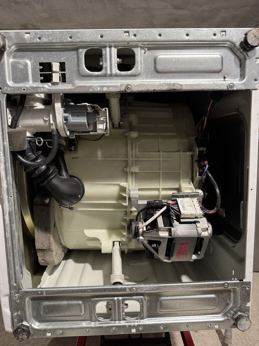 Пералня Samsung WF8EF5E0W4W – 8 кг, 1400 оборота, EcoBubble–като нова