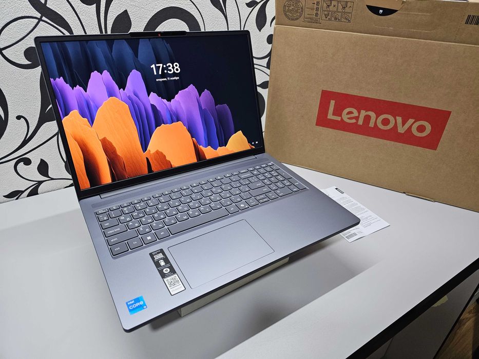 ПРОДАМ Lenovo SLIM 16/IRH10 Мощный Ноутбук Core™ i5-13420H/16GB/512SSD