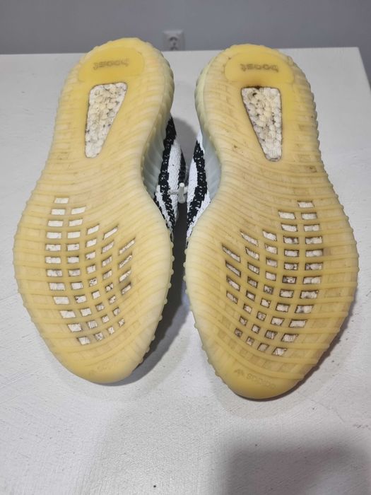 Adidas Yeezy Boost 350 V2 Zebra