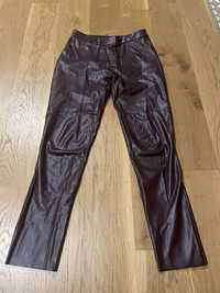 Pantaloni imitatie piele