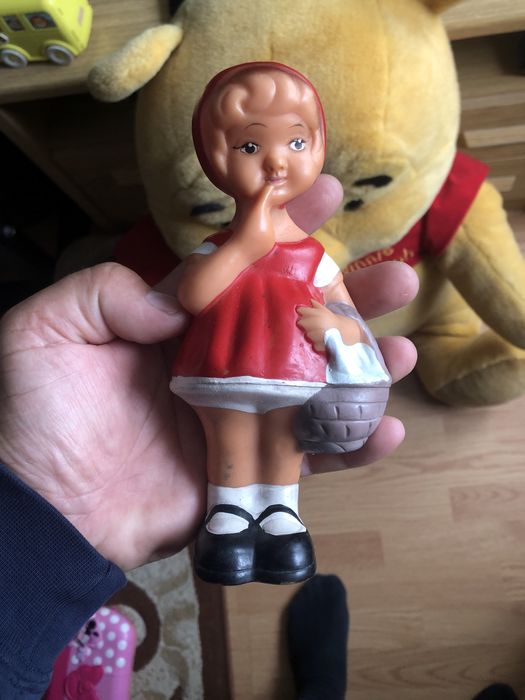 Scufita rosie aradeanca