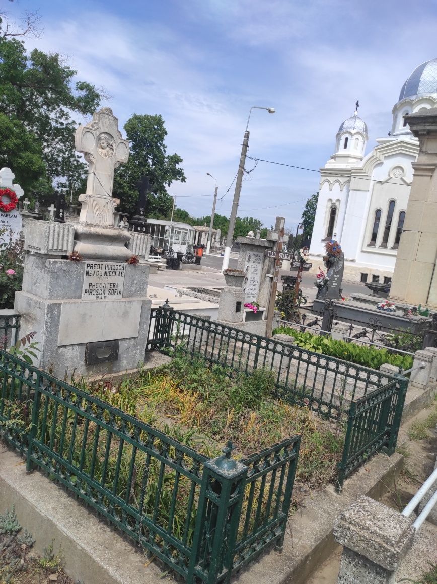 Vând cavou in cimitirul Eternitatea Galati