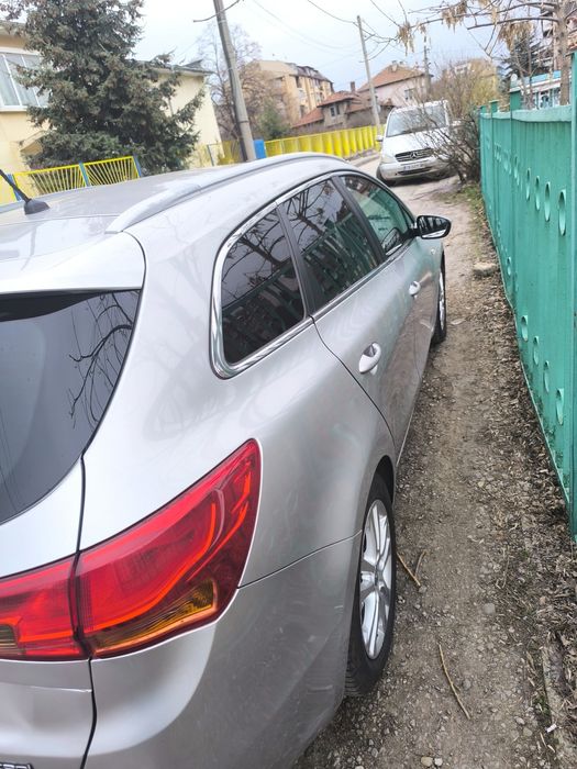 Продавам Kia ceed sw 1.6crdi