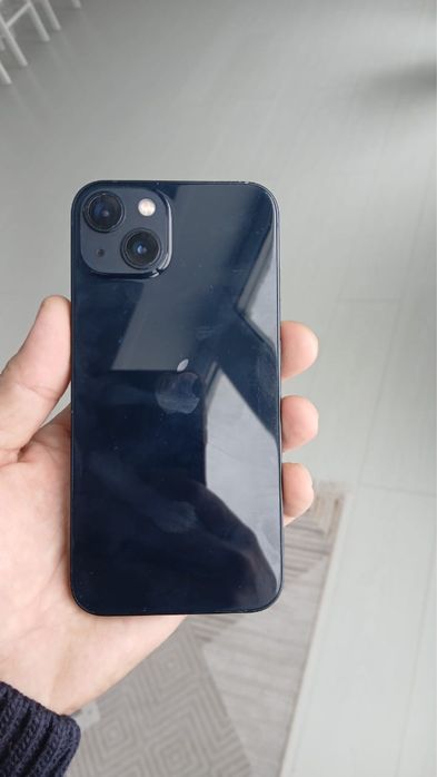 Продам Айфон 13 на 128 гб. В отличном состояний.