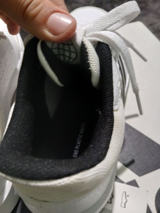 Vând adidași adidas pentru copii