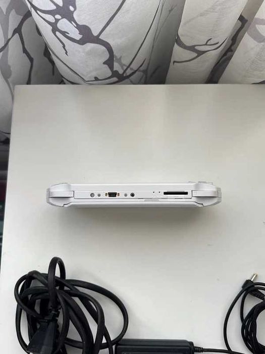 Sony PSP E1004 Ice White - Playstation Portable