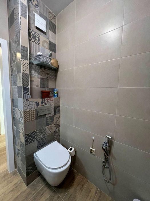 Двустаен апартамент в ж.к. Лагера.