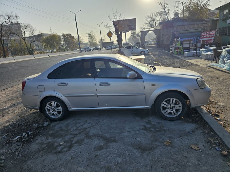 Lacetti 2008. 1.6 motor
