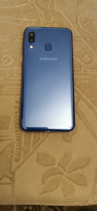 Samsung Galaxy A20e. Dual SIM. Като нов!