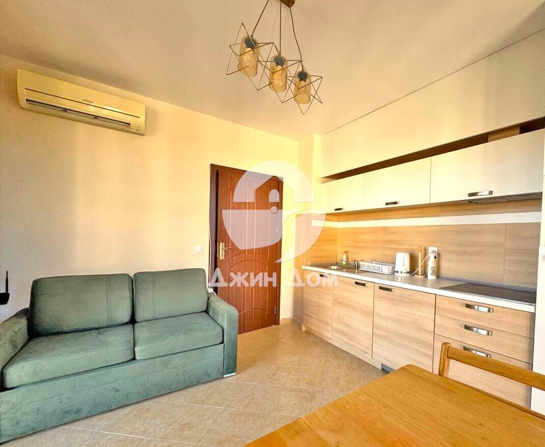 Продава се Двустаен апартамент в к.к. Слънчев бряг - 47 кв.м за 1809 €/кв.м - Снимка #3