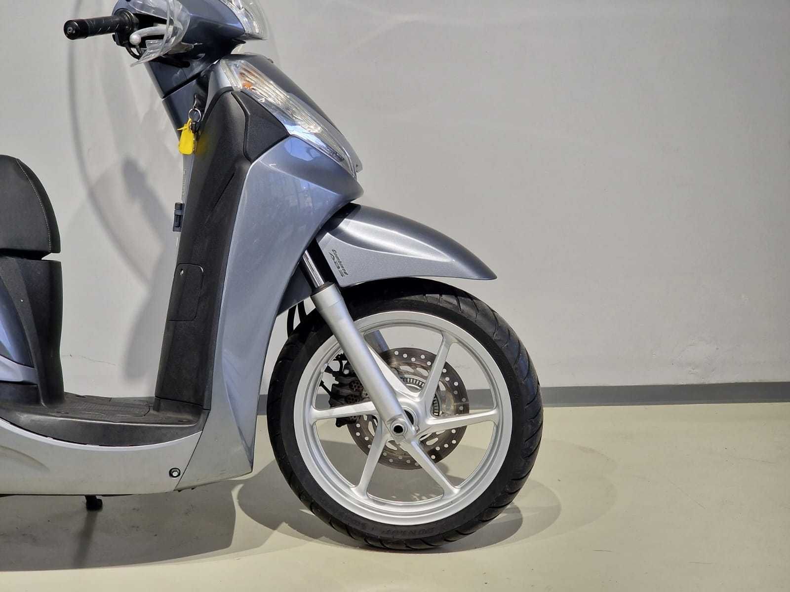 Scuter Honda SH300i
