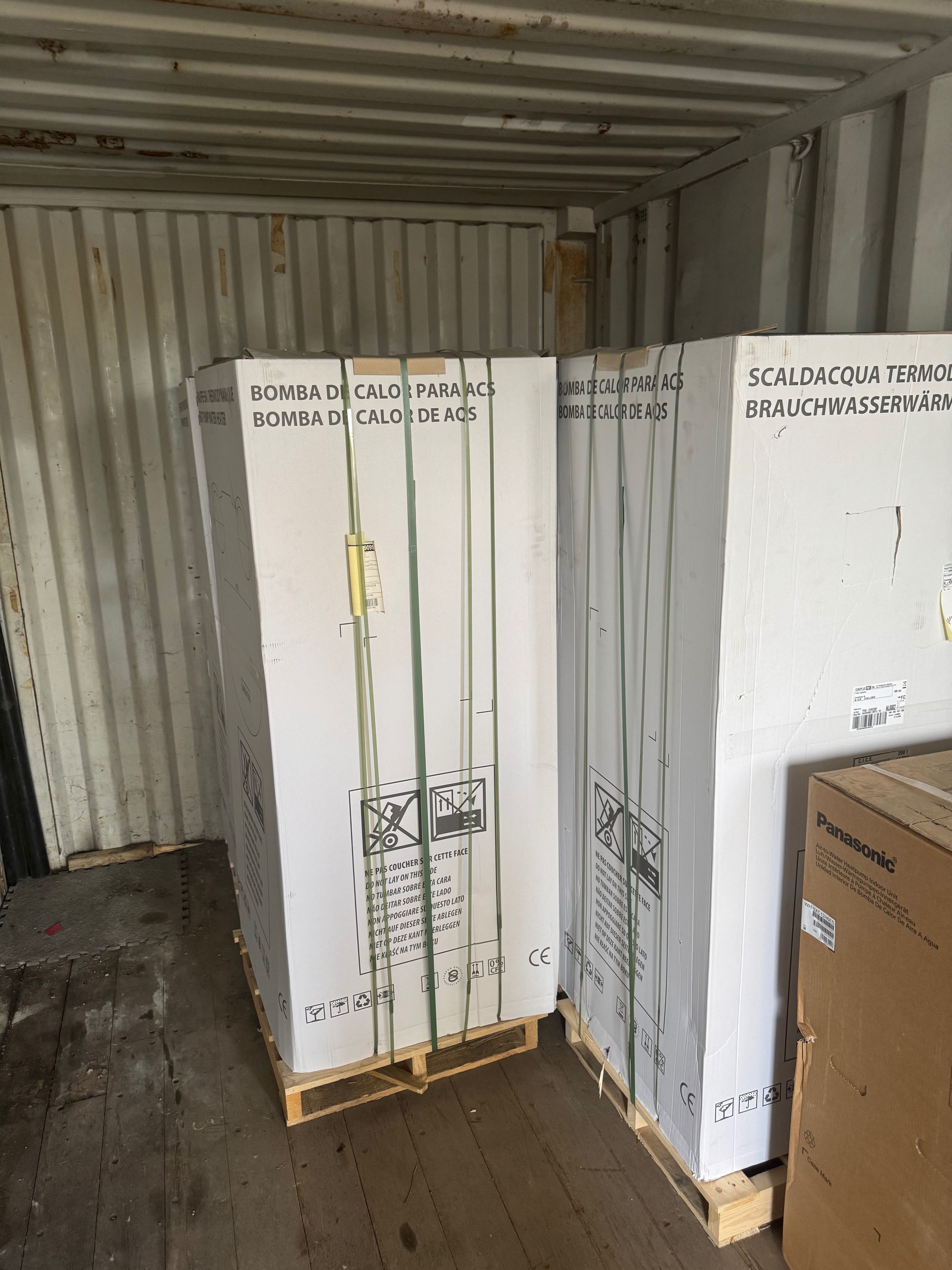 Set 6  x  Boiler cu pompă de căldură PANASONIC, PAW-DHW200F - 200L
