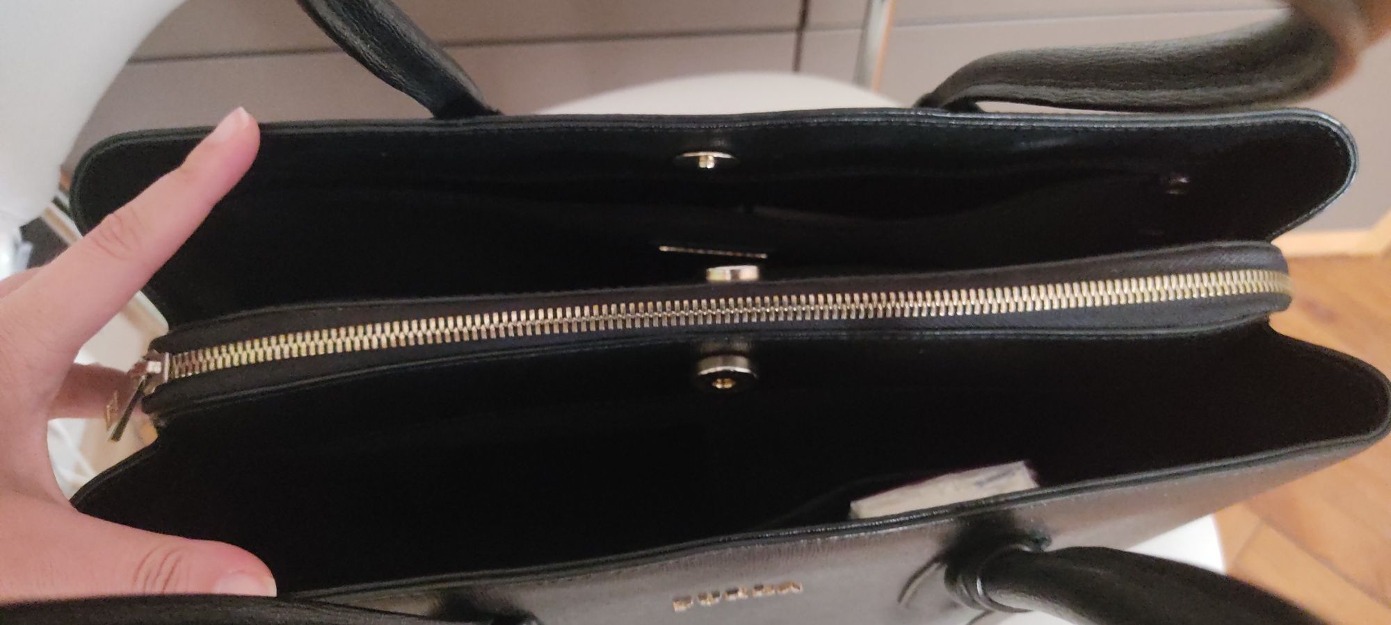 Чанта Furla, черна
