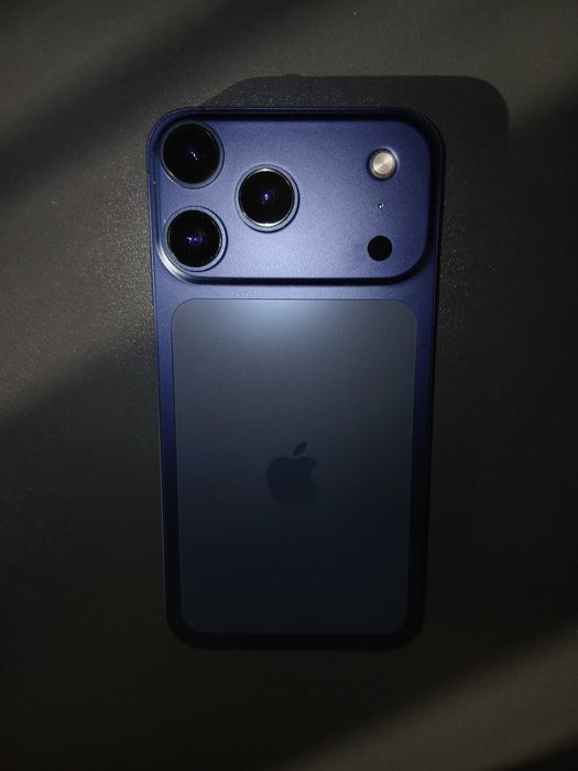 iPhone 17 Pro Max (XR)