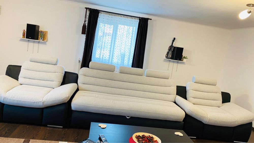 Vând set canapea + 2 fotolii – stare excelentă!