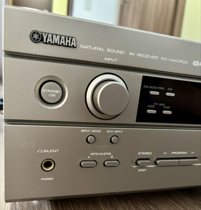 Запазен*** Ресийвър Yamaha RX-V440RDS