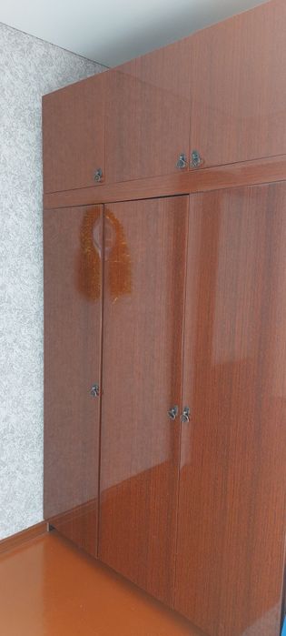 Продам  шифонеры