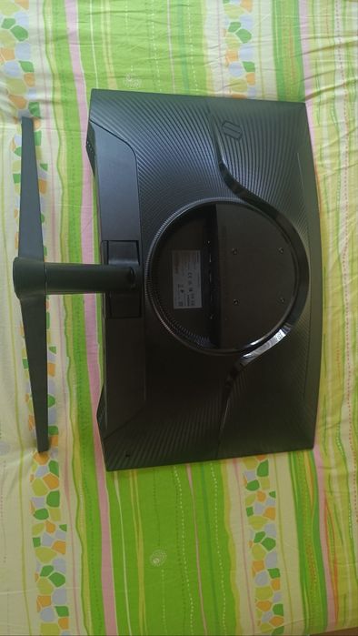 Monitor Gaming Samsung Odyssey G5 27” 165Hz QHD – Ecran crăpat,