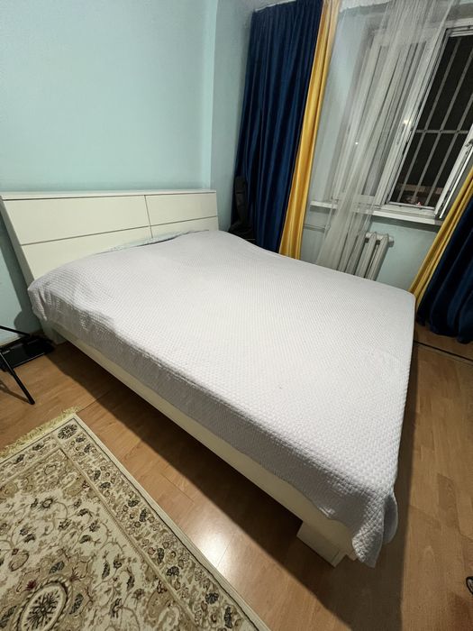 Спальный гарнитур кровать шкаф комод