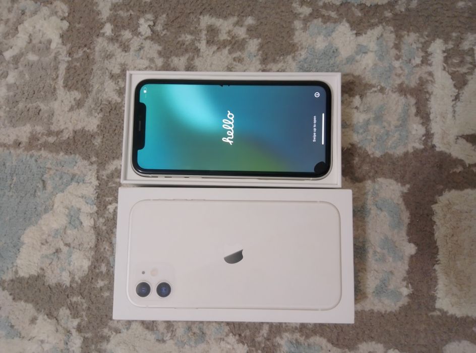 Айфон 11,64гиг,,