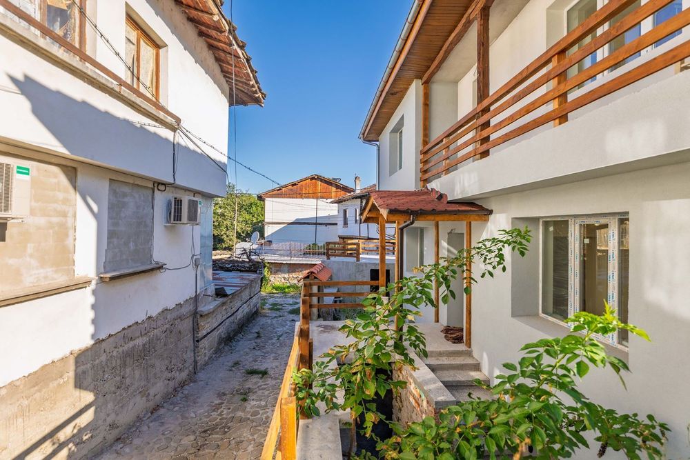 Къща в Ловеч-Вароша-Аир площ 110 цена 170000