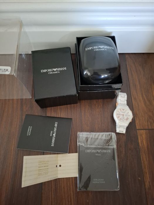 Ceas Armani din ceramica alba