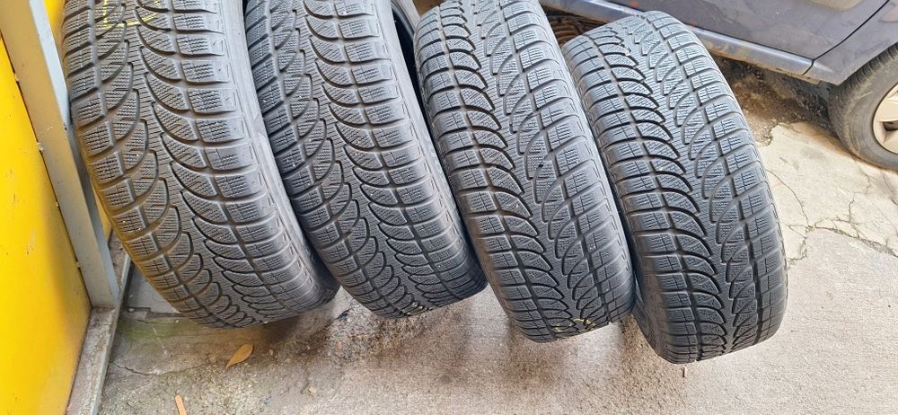 235 60 r18 iarna Bridgestone