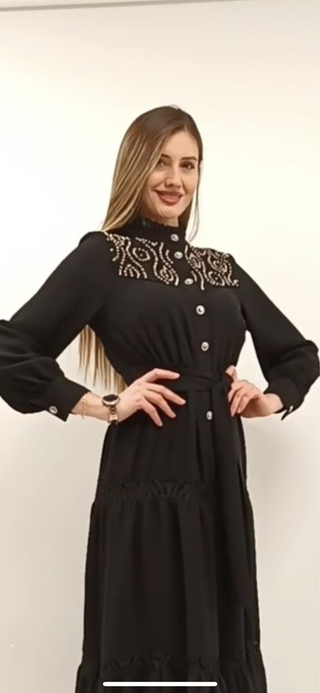 Женское элегантное черное платье