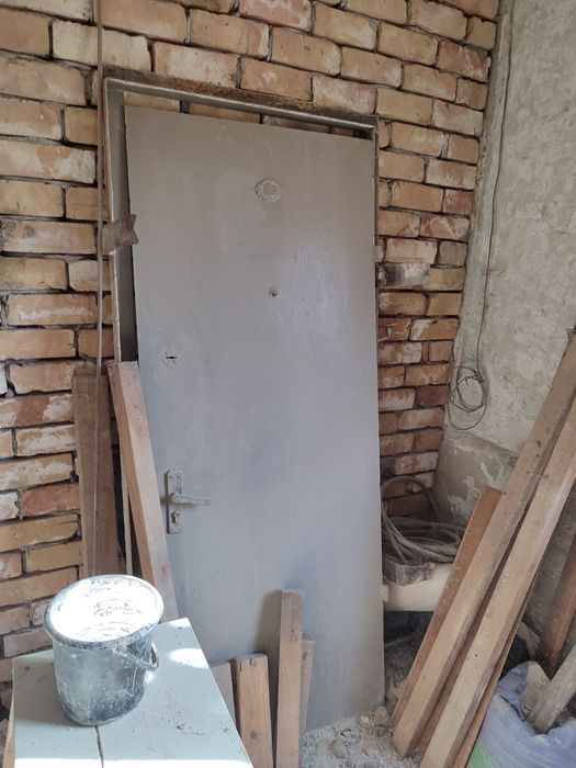 Дверь железная советского производства