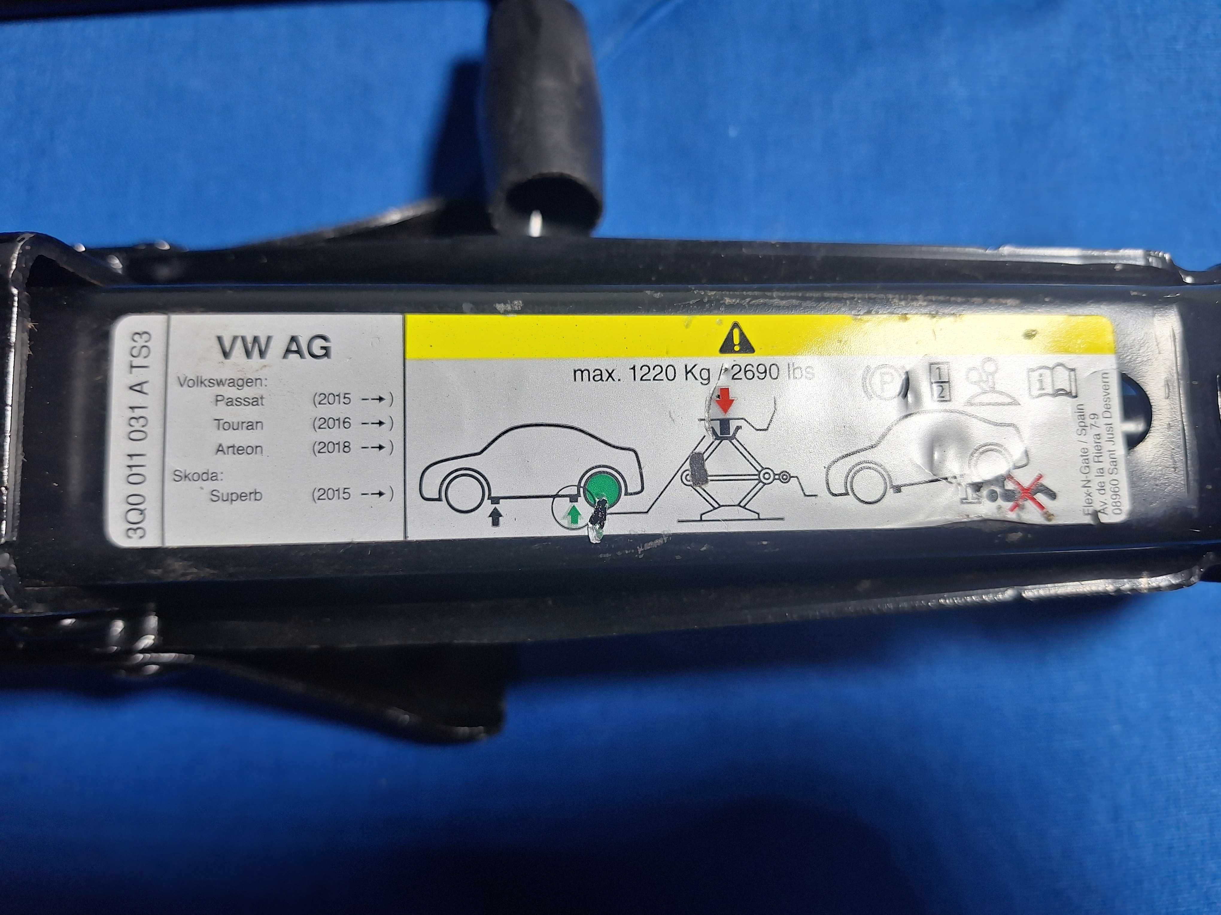 KIT Cric AUTO OE VW Passat Touran Arteon Skoda SUPERB + Husa