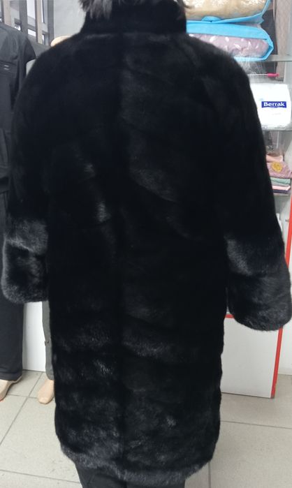 Продам шубу норковую
