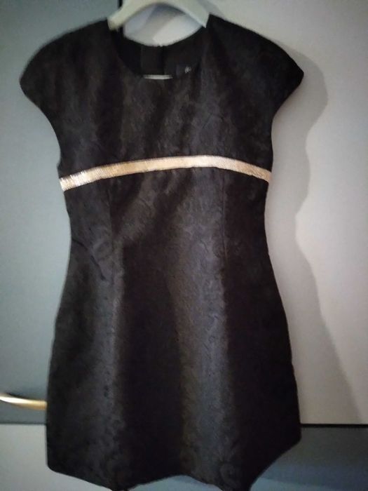 Малка черна рокля